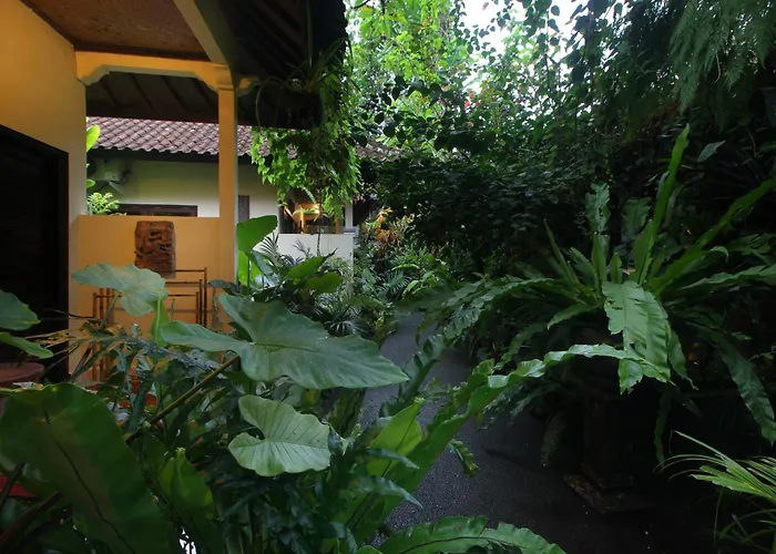 Sari Gong Guest House, A Trishula Collection Affittacamere Ubud