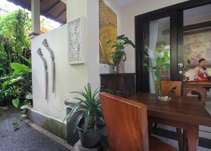 Sari Gong Guest House, A Trishula Collection 招待所 3*