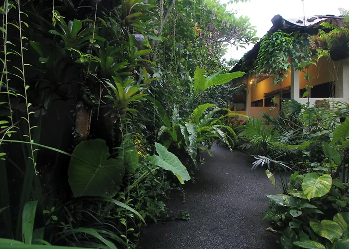 招待所 Sari Gong Guest House, A Trishula Collection 乌布